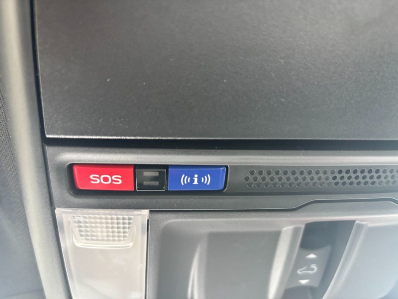 2025 Subaru Forester Limited Navigation, Leather interior, Heated Front and Rear Seats, Handsfree Liftgate.