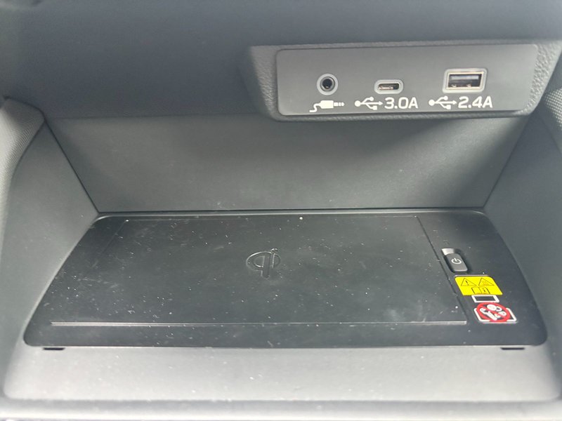 2025 Subaru Forester Limited Navigation, Leather interior, Heated Front and Rear Seats, Handsfree Liftgate.