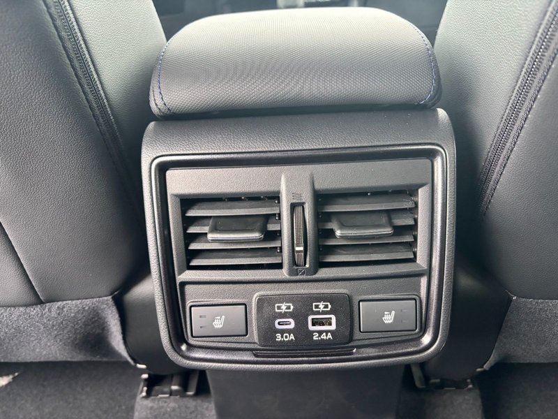2025 Subaru Forester Limited Navigation, Leather interior, Heated Front and Rear Seats, Handsfree Liftgate.