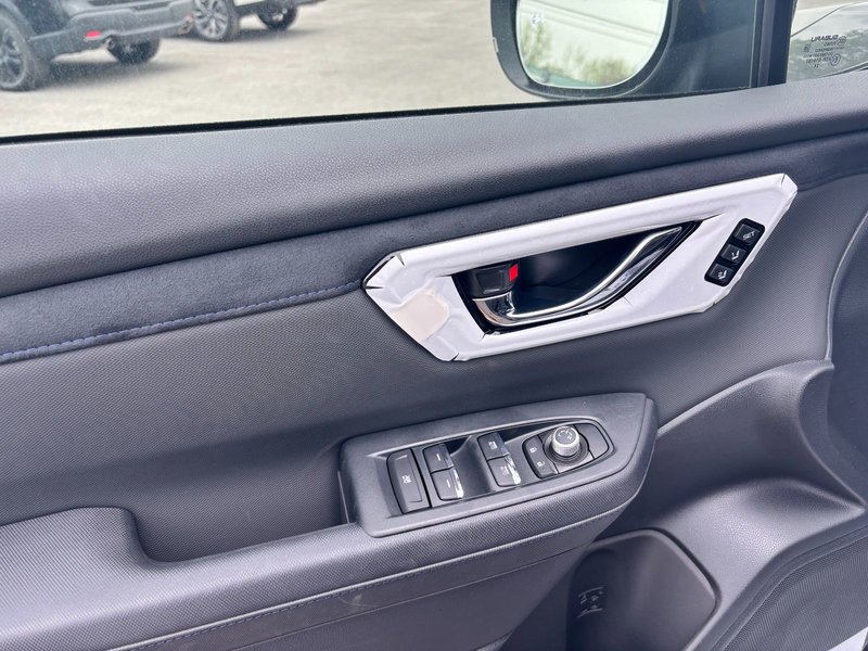2025 Subaru Forester Limited Navigation, Leather interior, Heated Front and Rear Seats, Handsfree Liftgate.
