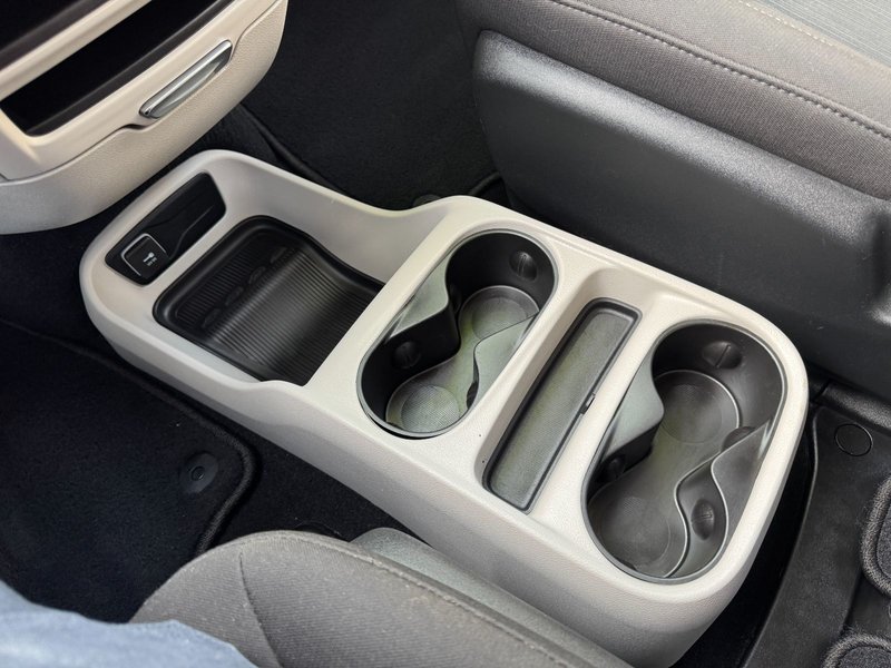 2022 Chrysler Grand Caravan SXT SXT / Power Doors / Navigation