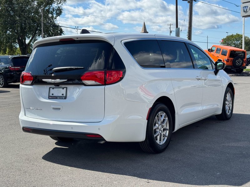 Chrysler Grand Caravan SXT 2026