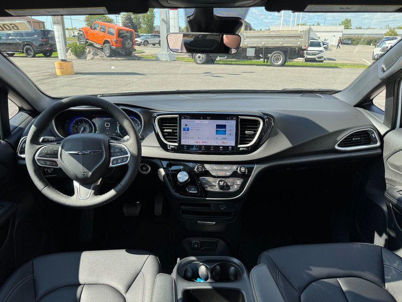 Chrysler Grand Caravan SXT 2026