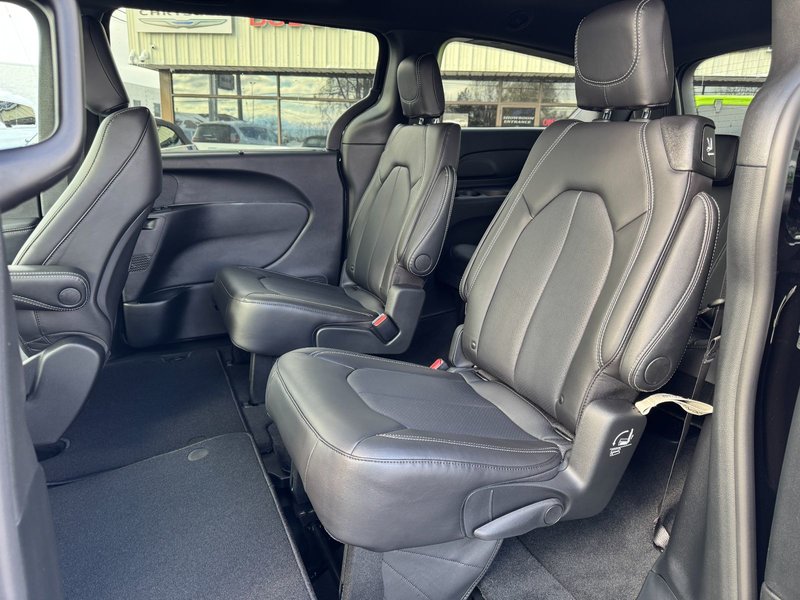 2026 Chrysler Grand Caravan SXT