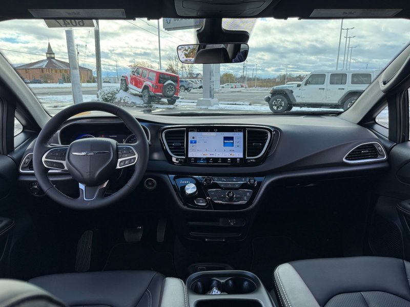 2026 Chrysler Grand Caravan SXT