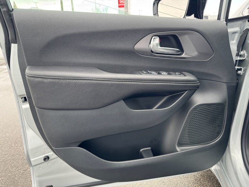 2026 Chrysler Grand Caravan SXT