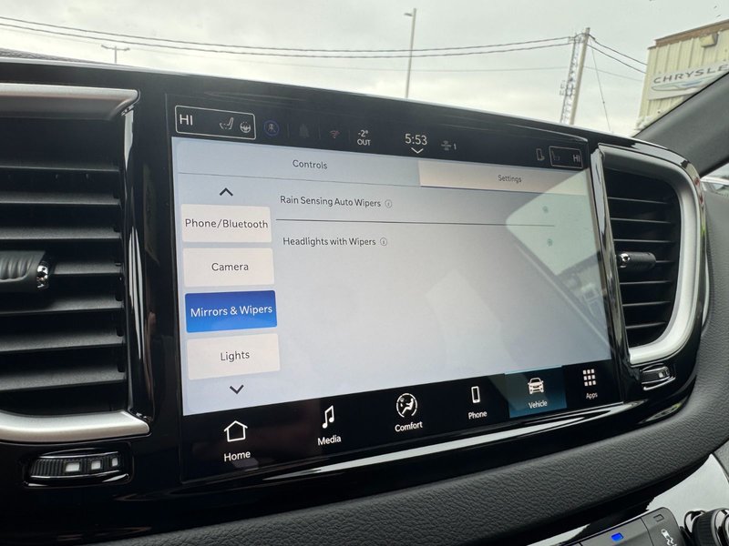 2026 Chrysler Grand Caravan SXT