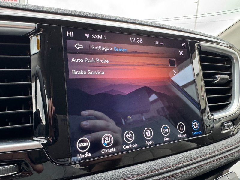 2020 Chrysler Pacifica Limited Limited / Power Doors / Heated Leather Seats