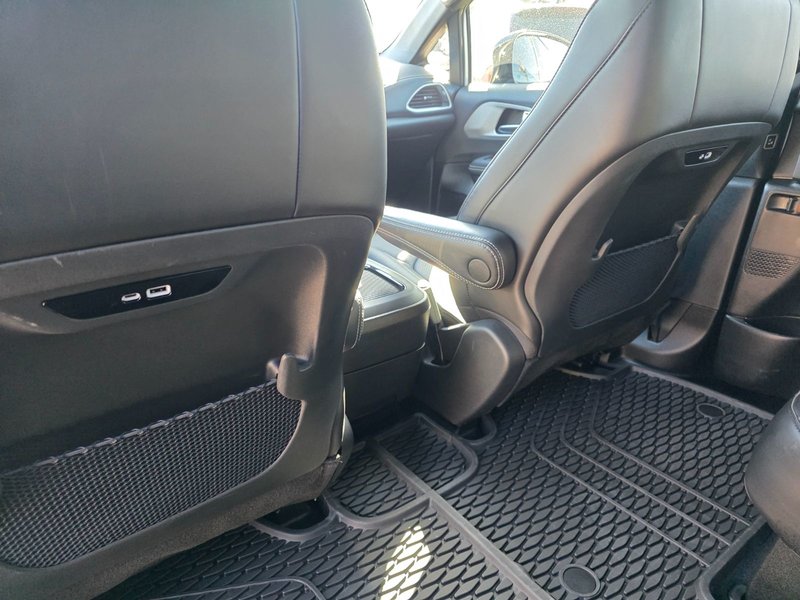 2024 Chrysler Pacifica Touring-L