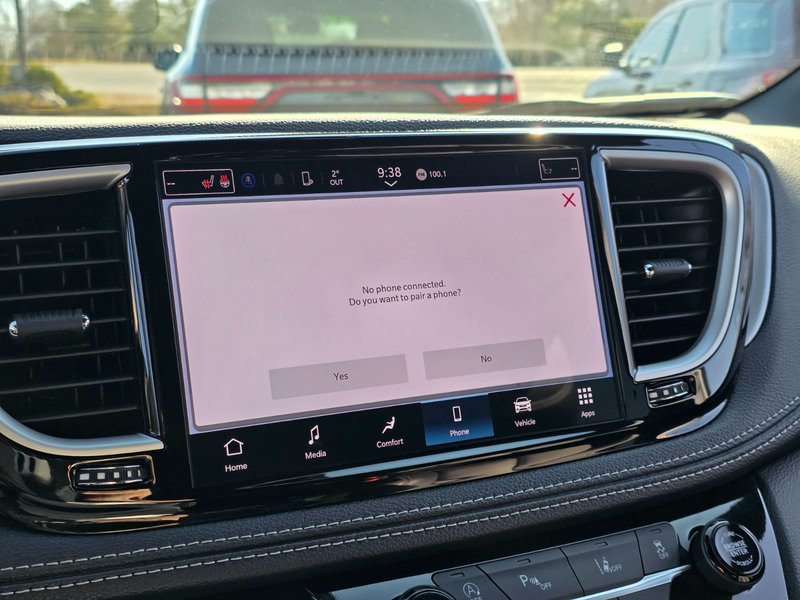 2024 Chrysler Pacifica Touring-L
