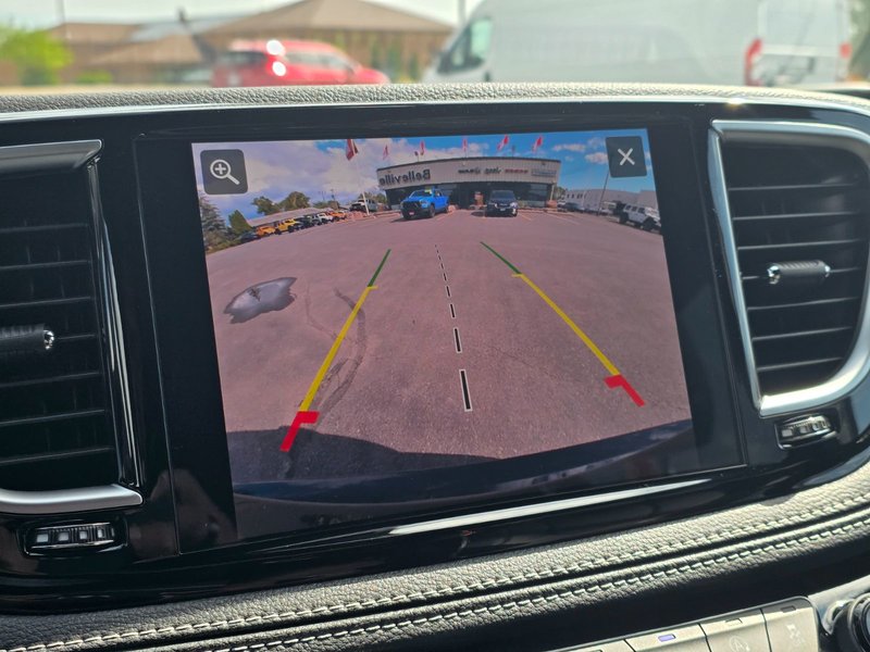 Chrysler Pacifica LIMITED AWD 2025