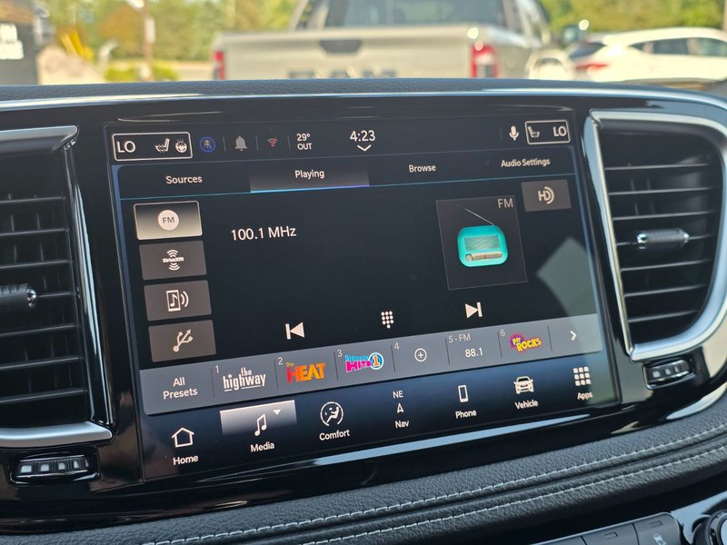 Chrysler Pacifica LIMITED AWD 2025