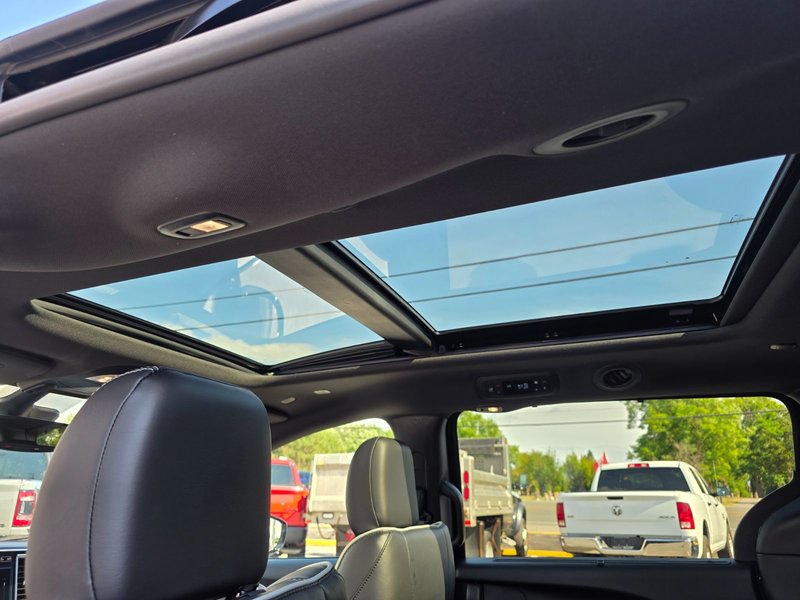 Chrysler Pacifica LIMITED AWD 2025
