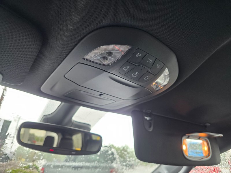 2025 Chrysler Pacifica SELECT AWD