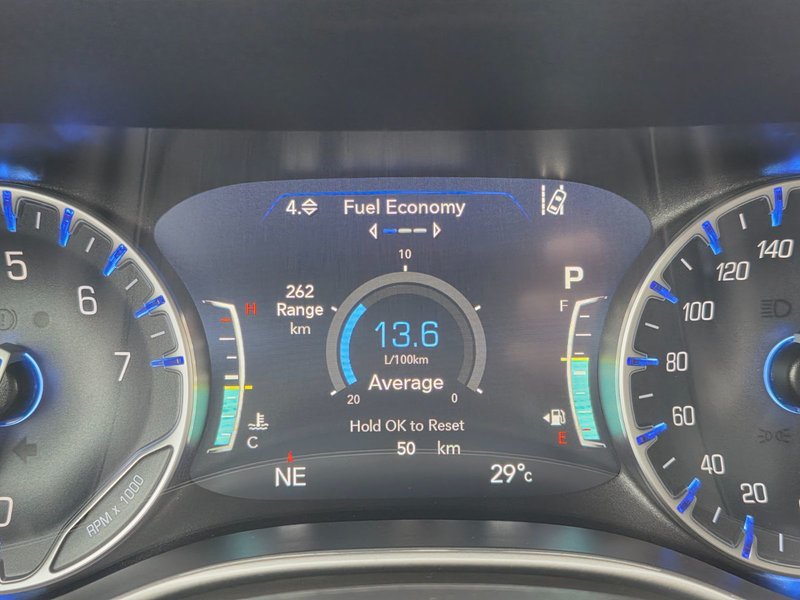 2025 Chrysler Pacifica SELECT AWD