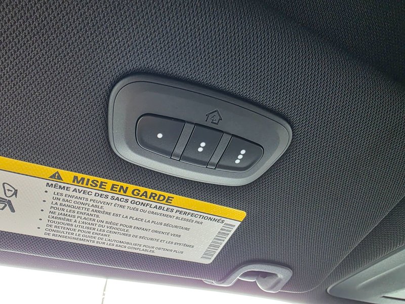 2025 Chrysler Pacifica SELECT AWD