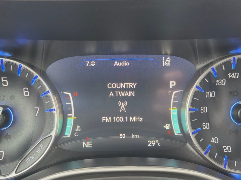 2025 Chrysler Pacifica SELECT AWD