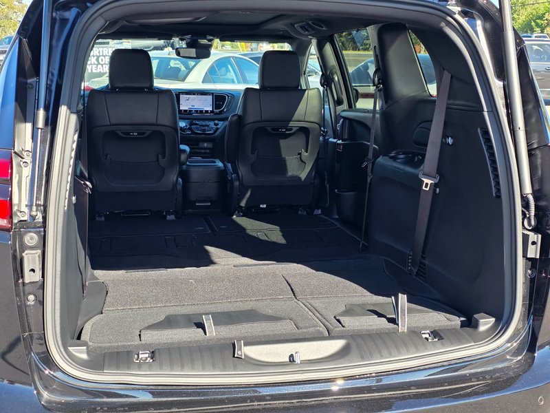 Chrysler PACIFICA SELECT AWD 2026