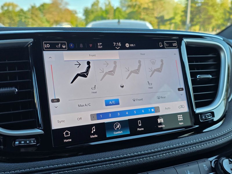 Chrysler PACIFICA SELECT AWD 2026