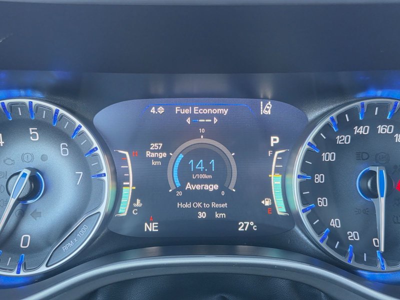 Chrysler PACIFICA SELECT AWD 2026