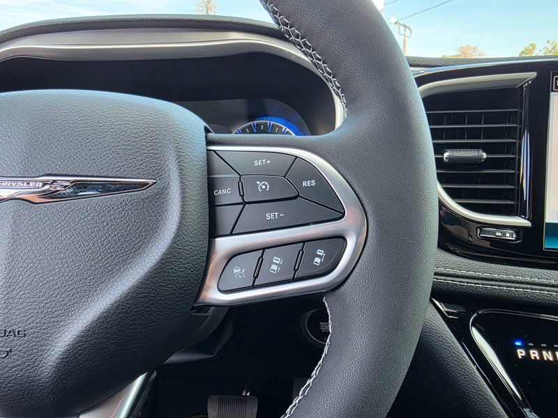 Chrysler PACIFICA SELECT 2026