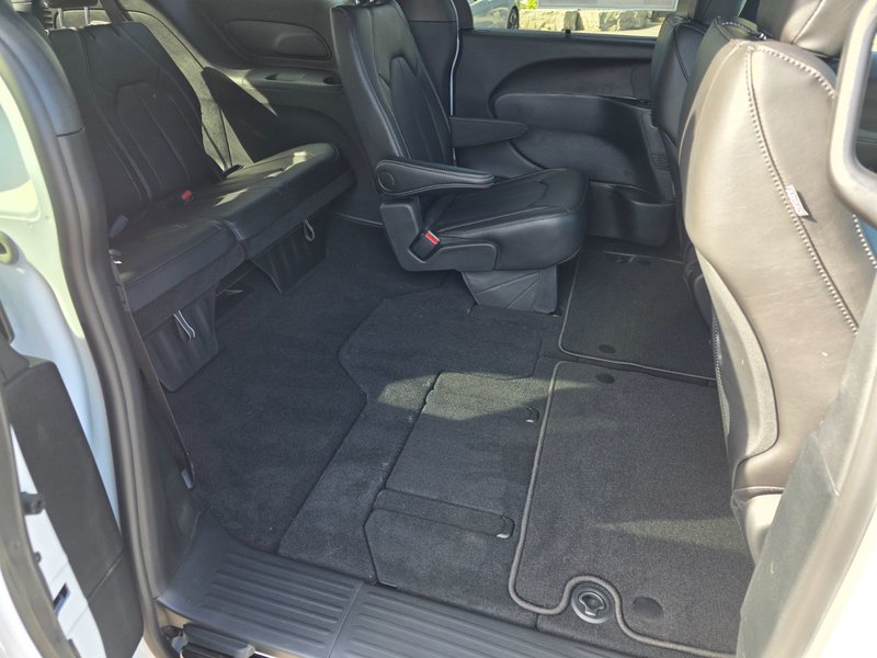 Chrysler PACIFICA SELECT AWD 2026