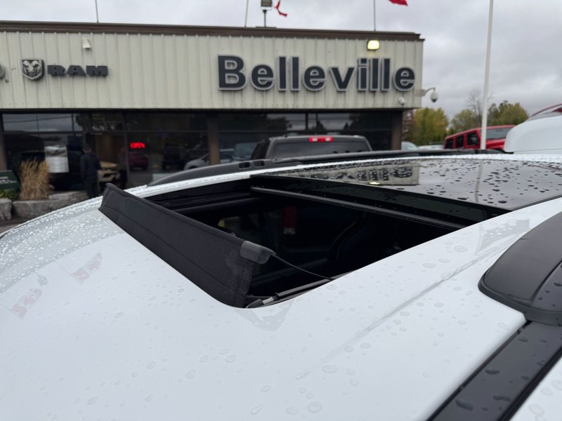 Chrysler PACIFICA LIMITED AWD 2026