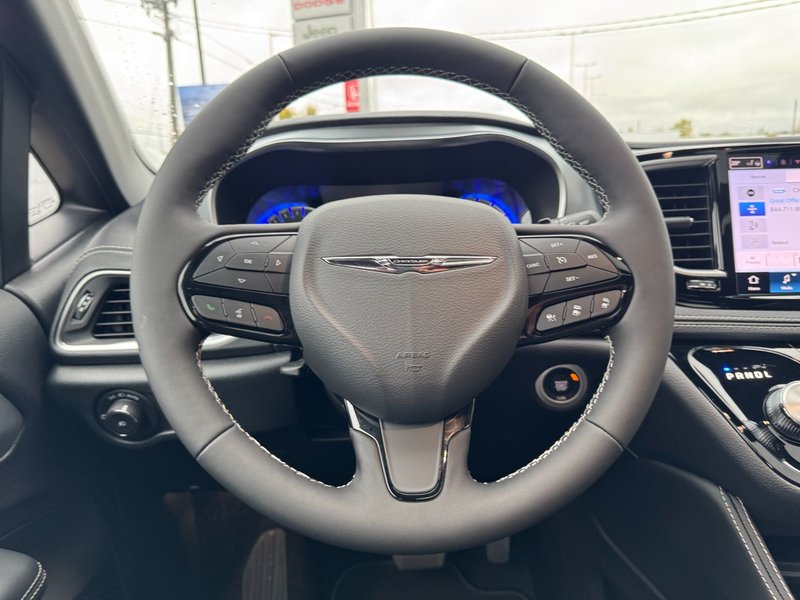 Chrysler PACIFICA LIMITED AWD 2026