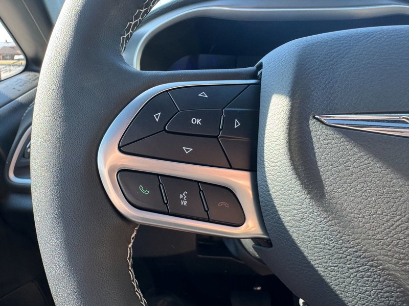 Chrysler PACIFICA SELECT AWD 2026