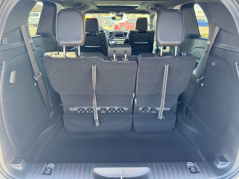 Chrysler PACIFICA SELECT AWD 2026