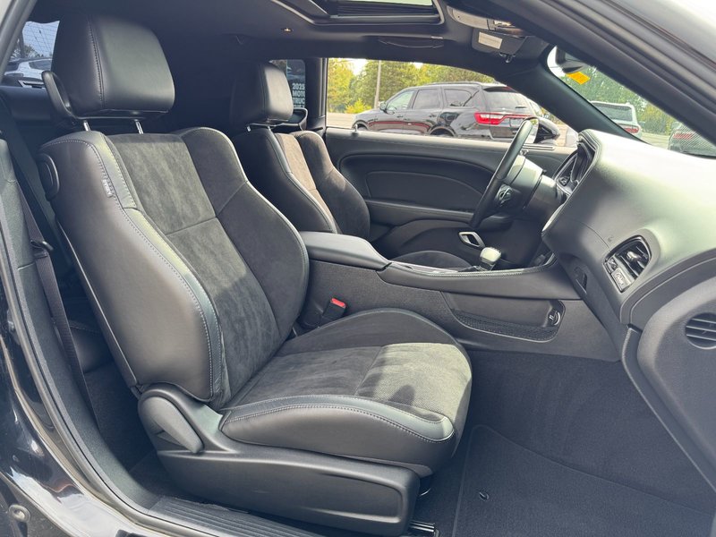 2021 Dodge Challenger R/T R/T / Sunroof / Alpine Audio / Leather Seats