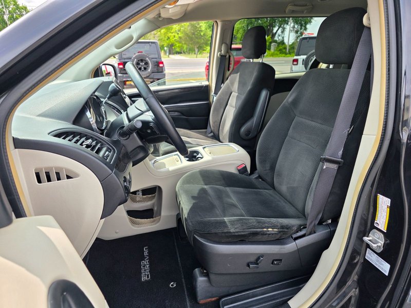 2016 Dodge Grand Caravan Crew