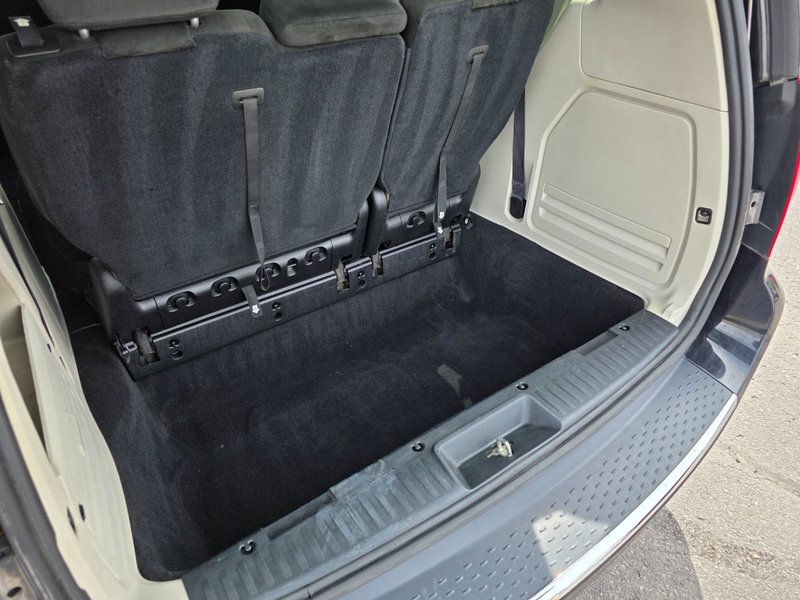 2016 Dodge Grand Caravan Crew