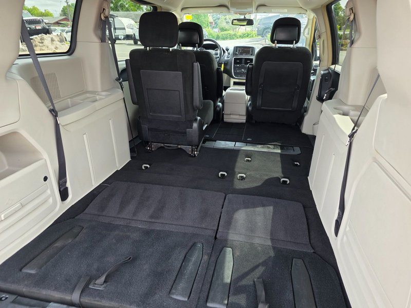 2016 Dodge Grand Caravan Crew
