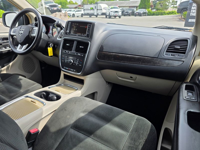 2016 Dodge Grand Caravan Crew
