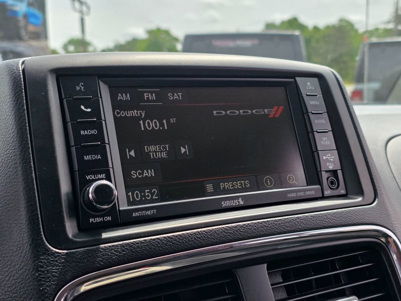 2016 Dodge Grand Caravan Crew