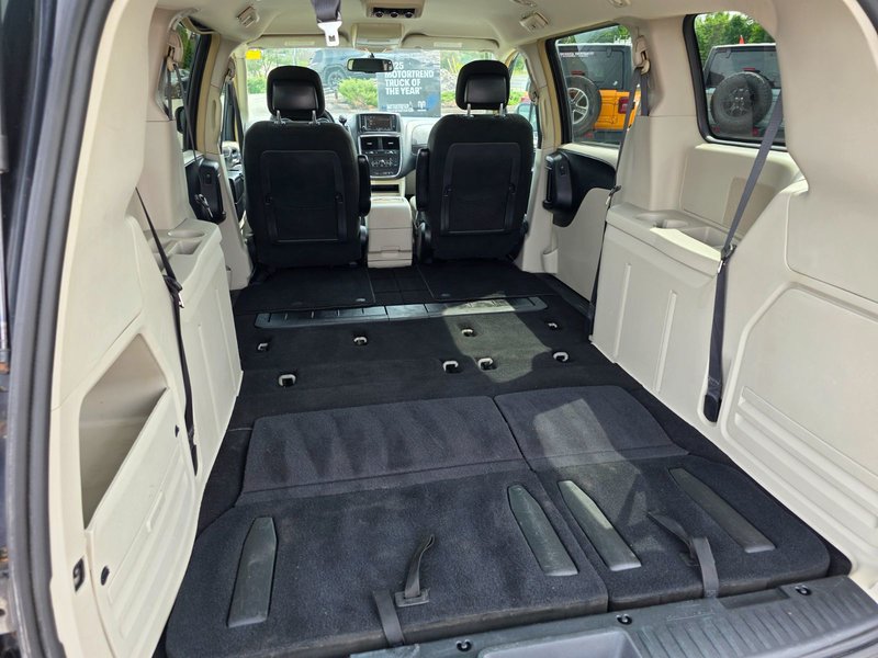 2016 Dodge Grand Caravan Crew