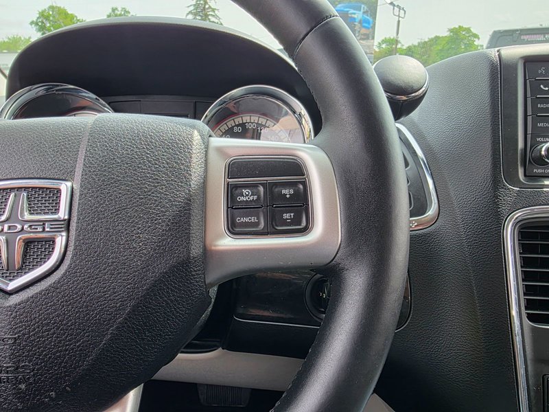 2016 Dodge Grand Caravan Crew