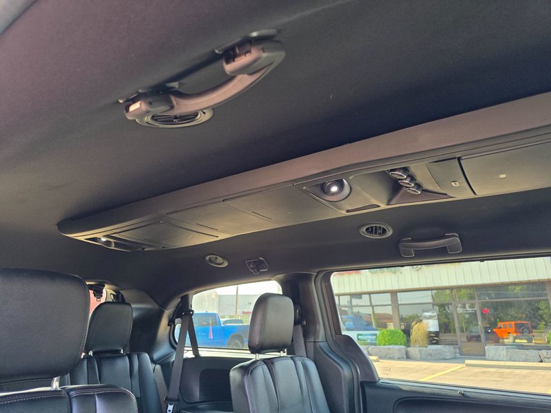 Dodge Grand Caravan Premium Plus 2020 Premium Plus / DVD / Power Doors