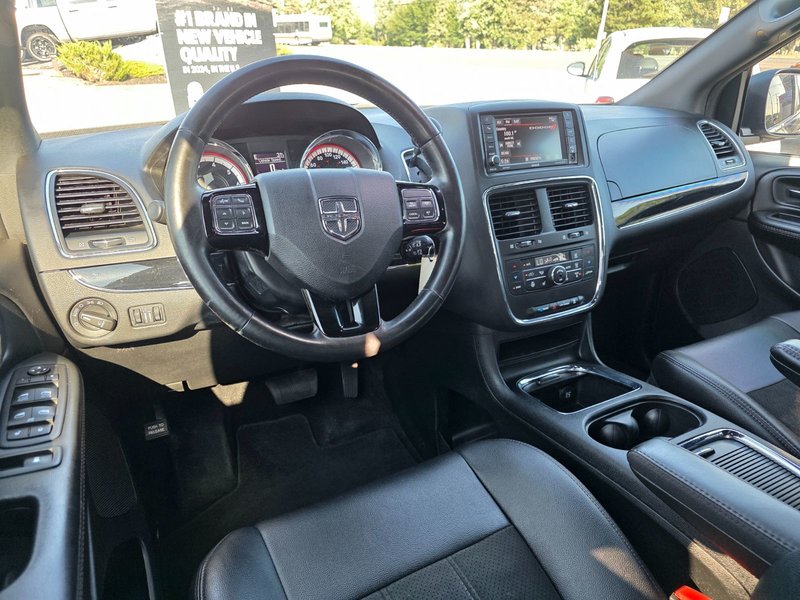 Dodge Grand Caravan Premium Plus 2020 Premium Plus / DVD / Power Doors