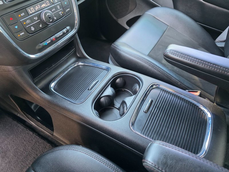 Dodge Grand Caravan Premium Plus 2020 Premium Plus / DVD / Power Doors