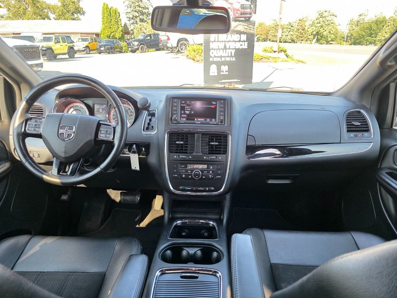 Dodge Grand Caravan Premium Plus 2020 Premium Plus / DVD / Power Doors