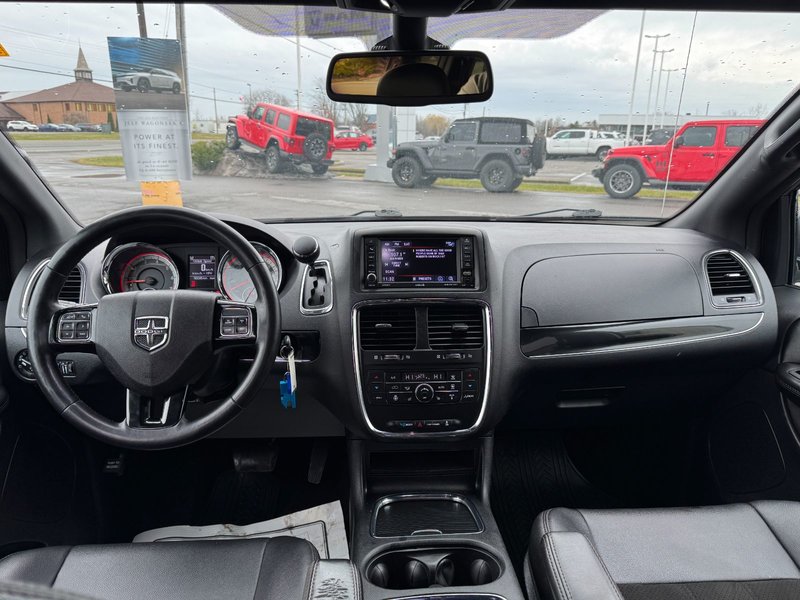 2020 Dodge Grand Caravan Premium Plus Premium Plus / DVD Video