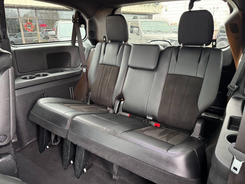 2020 Dodge Grand Caravan Premium Plus Premium Plus / DVD Video