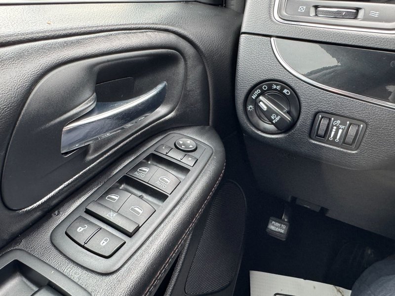 2020 Dodge Grand Caravan Premium Plus Premium Plus / DVD Video