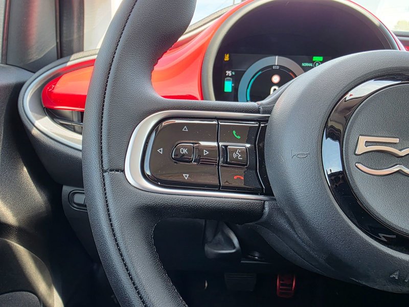 2025 Fiat 500e RED