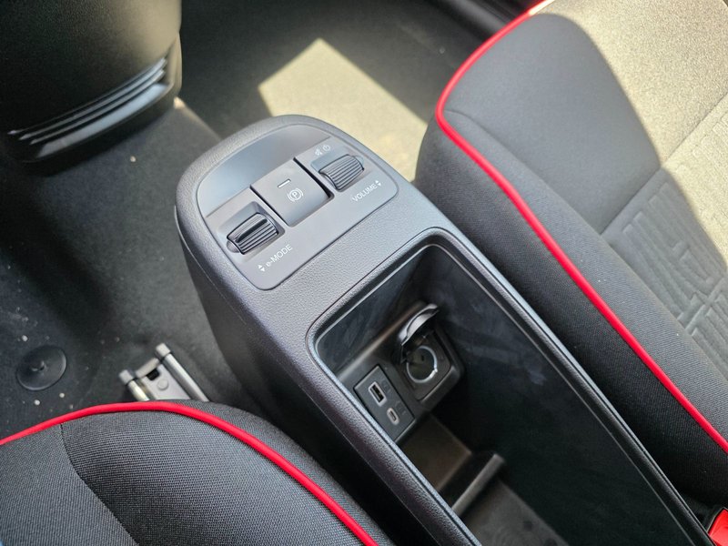 2025 Fiat 500e RED