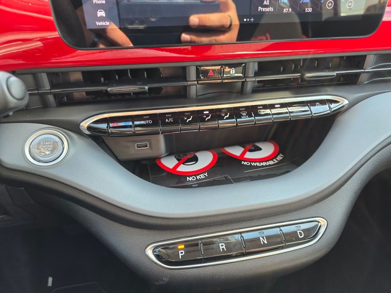 2025 Fiat 500e RED