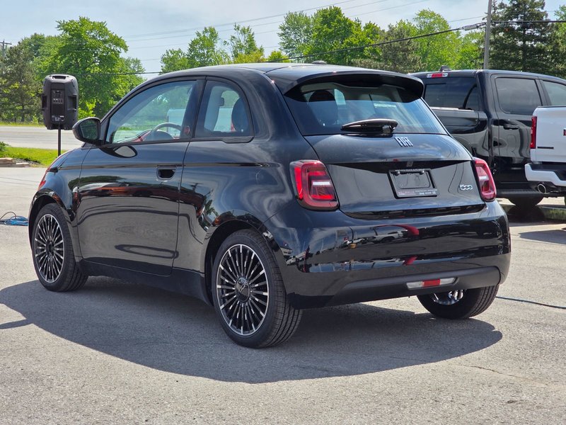 2025 Fiat 500e RED