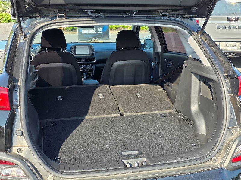 Hyundai Kona 2.0L Preferred 2019 2.0L Preferred / Heated Seats and Steering / Heads